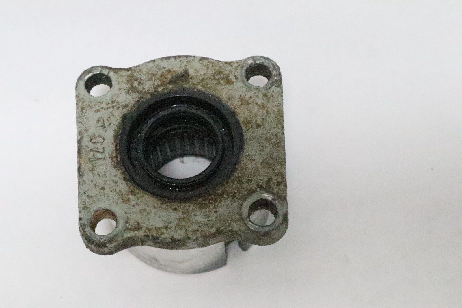56130-87D00 Suzuki Drive Shaft Bearing Housing - Image 3