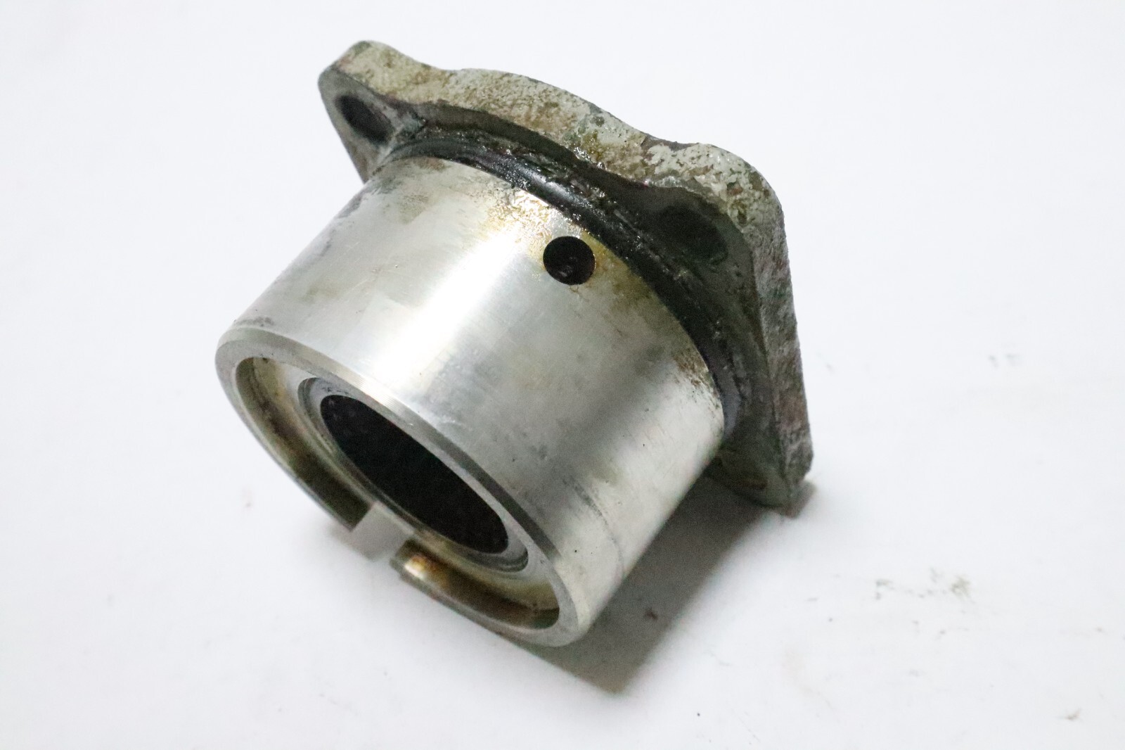 56130-87D00 Suzuki Drive Shaft Bearing Housing - Image 5