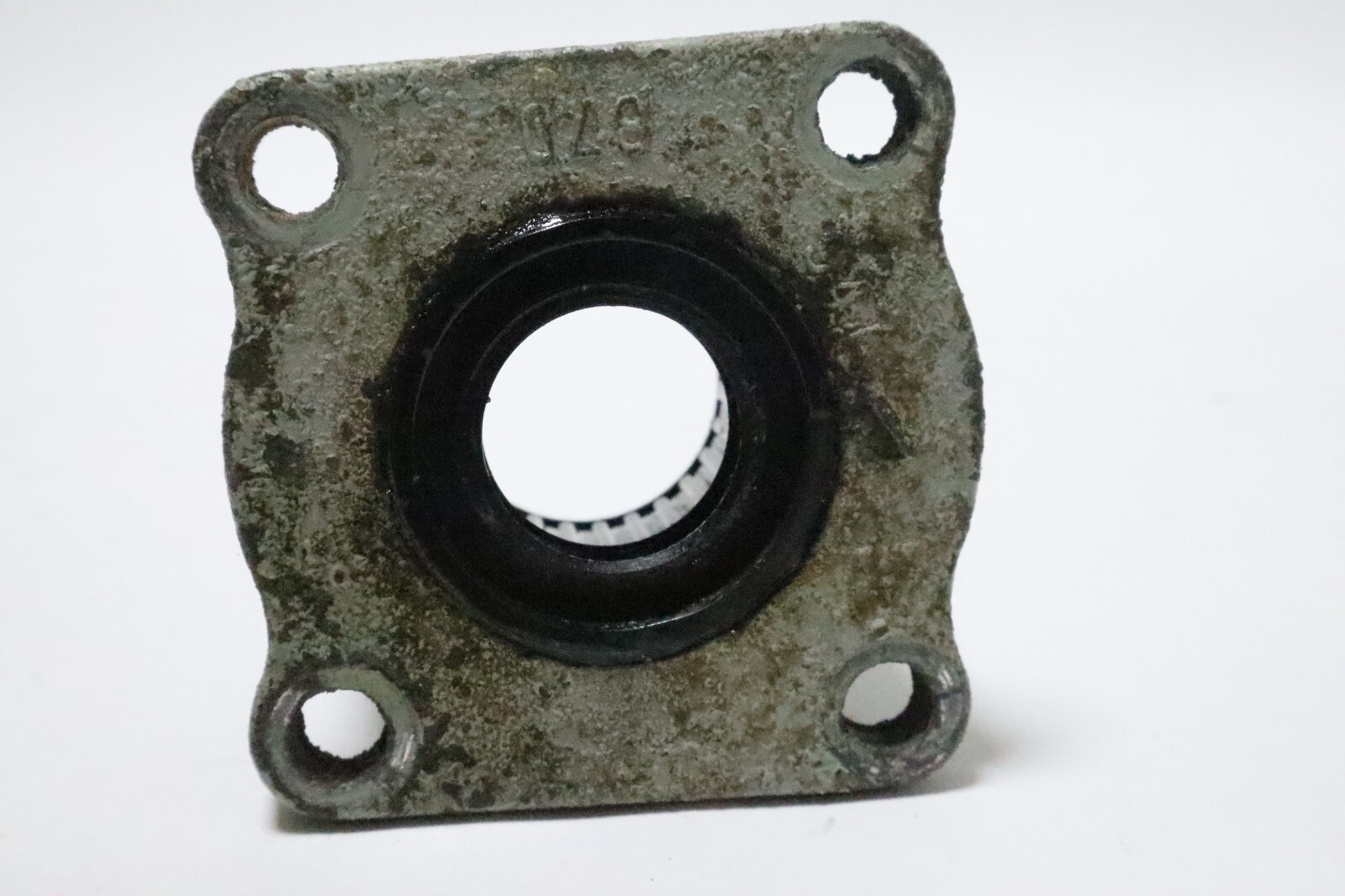 56130-87D00 Suzuki Drive Shaft Bearing Housing - Image 9