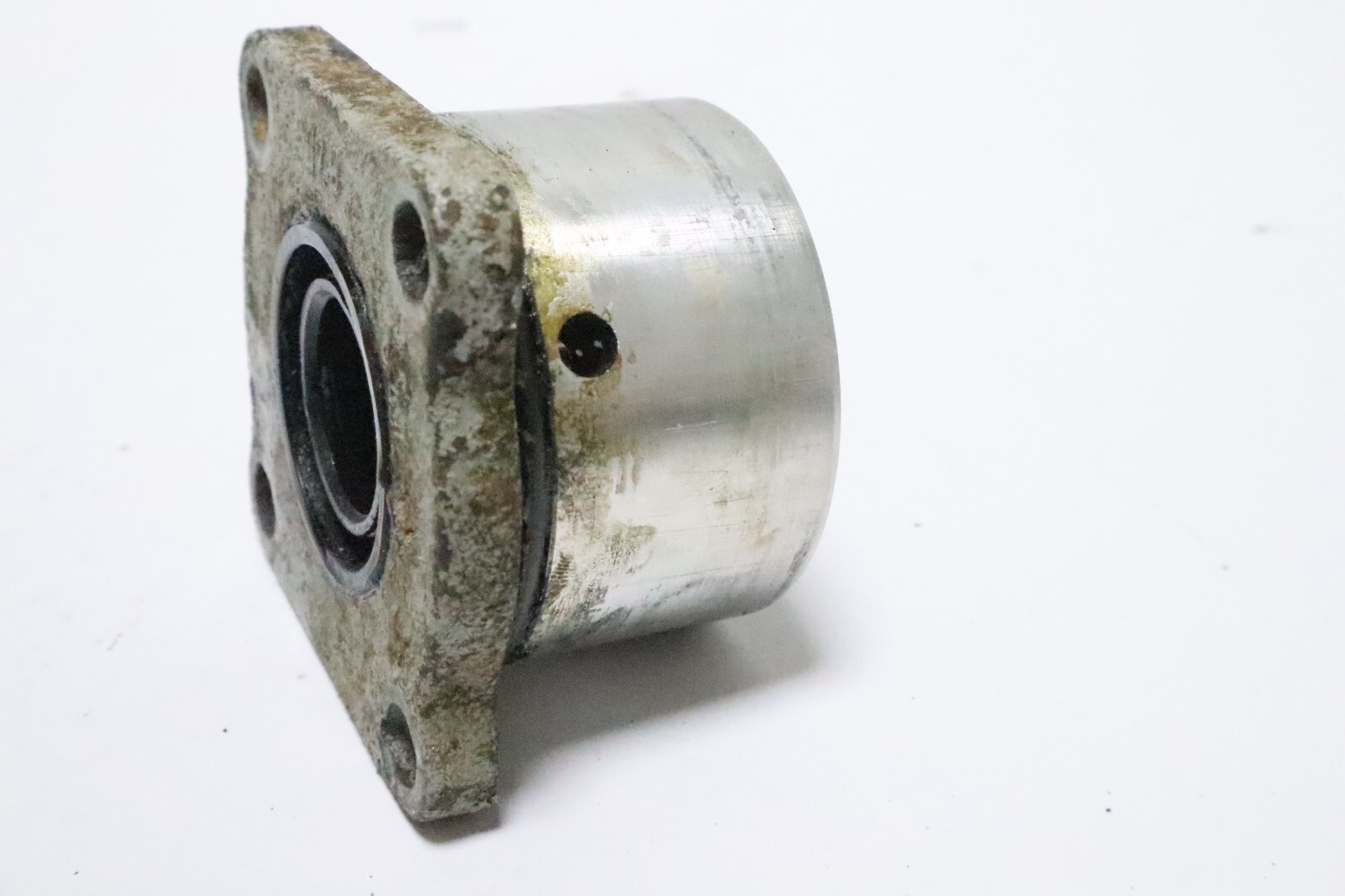 56130-87D00 Suzuki Drive Shaft Bearing Housing - Image 11