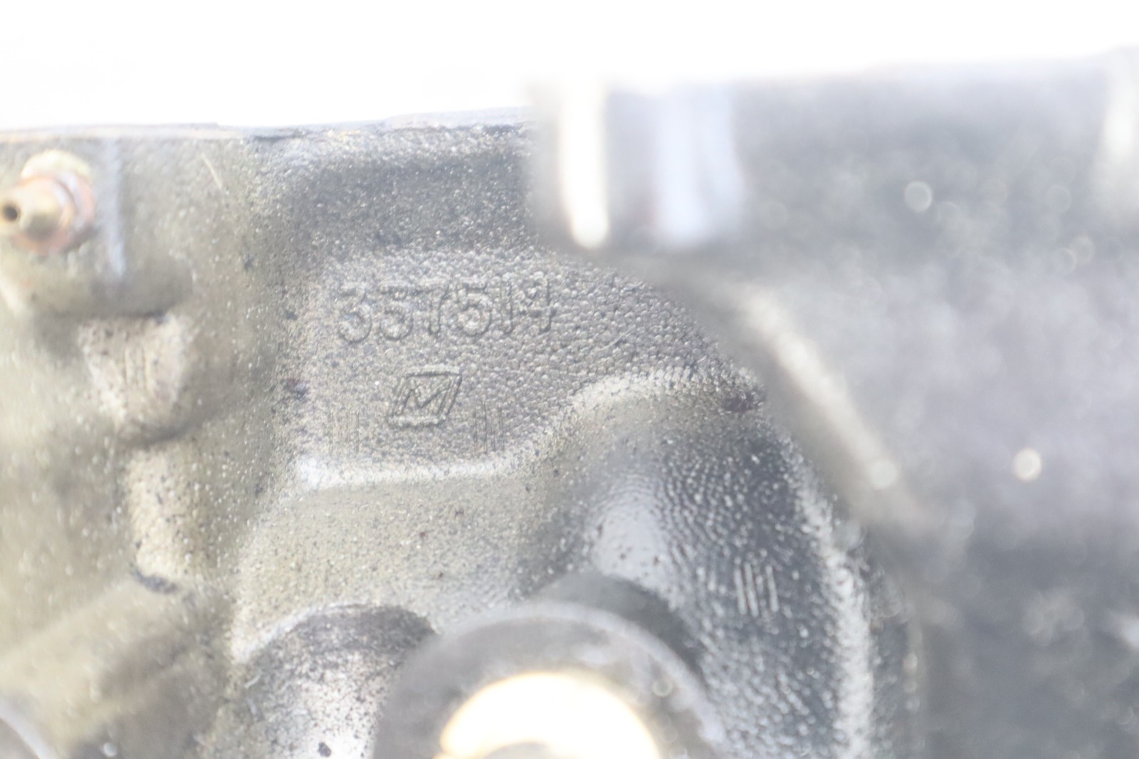 93-99 Johnson Evinrude 0439148 439148 Engine intake half side Crankcase 200 - Image 10