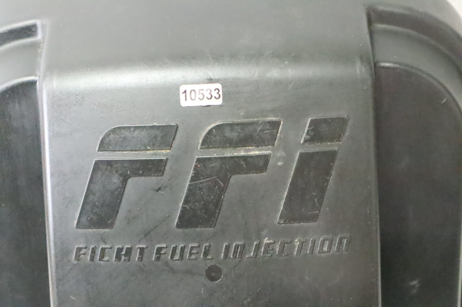 2001 Johnson Evinrude V6 Air Silencer And 3010673 Air Temperature Sensor Fitch - Image 3