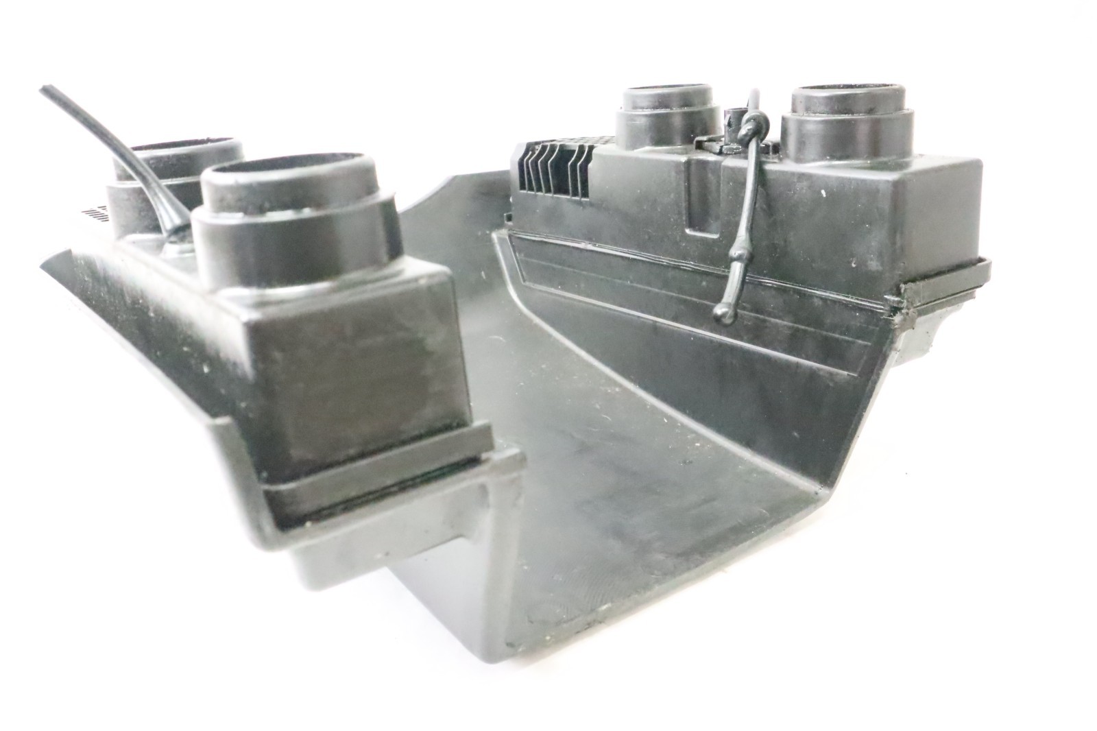 2001 Johnson Evinrude V6 Air Silencer And 3010673 Air Temperature Sensor Fitch - Image 12