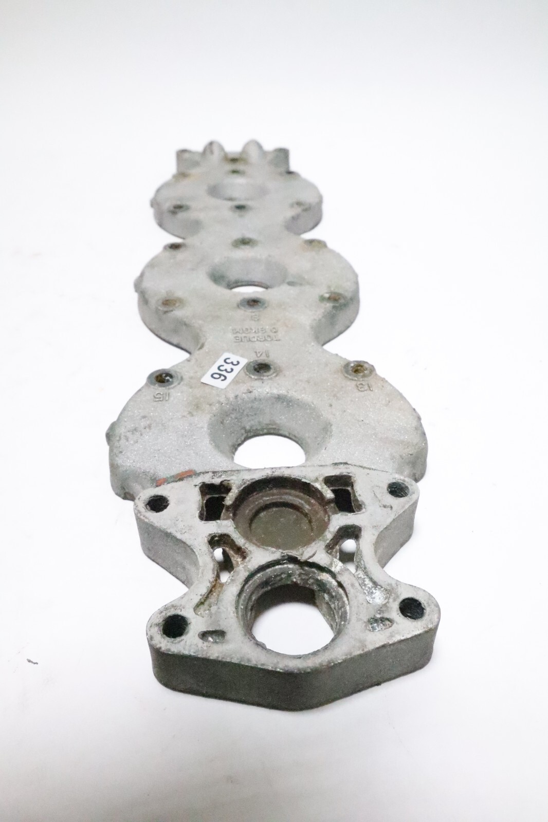 6G5-11191-00-9M Yamaha 150 175 200 HP 2-Stroke Outboard Cylinder Head Cover - Image 6