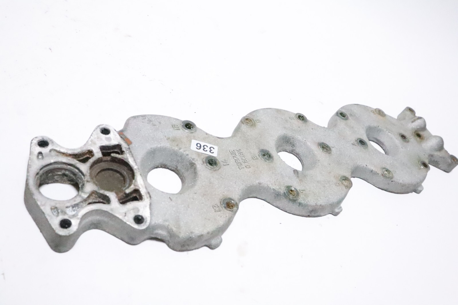 6G5-11191-00-9M Yamaha 150 175 200 HP 2-Stroke Outboard Cylinder Head Cover - Image 7