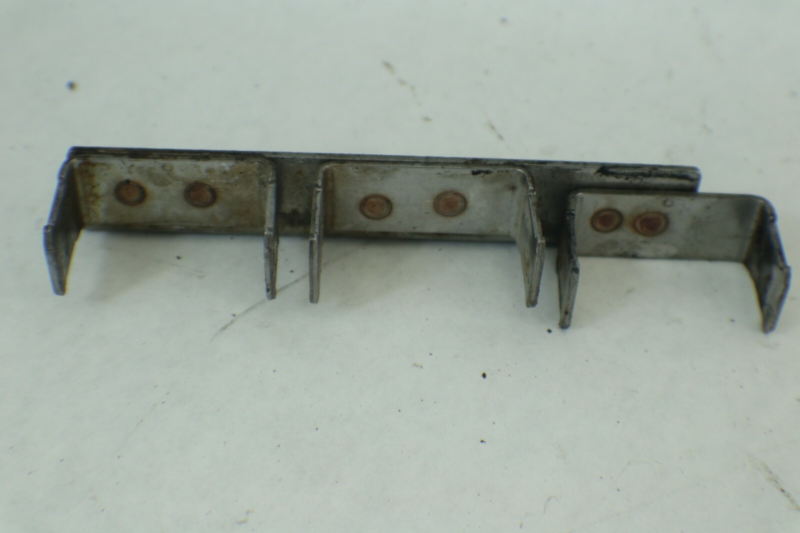 YAMAHA PRO V 150 175 200 HP 2 STROKE RELAY BRACKET 1990 - 1995 - Image 4