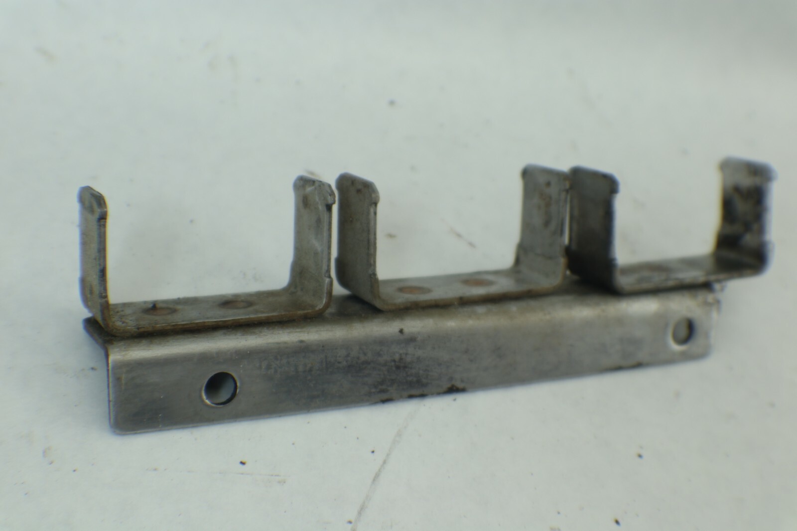 YAMAHA PRO V 150 175 200 HP 2 STROKE RELAY BRACKET 1990 - 1995 - Image 6
