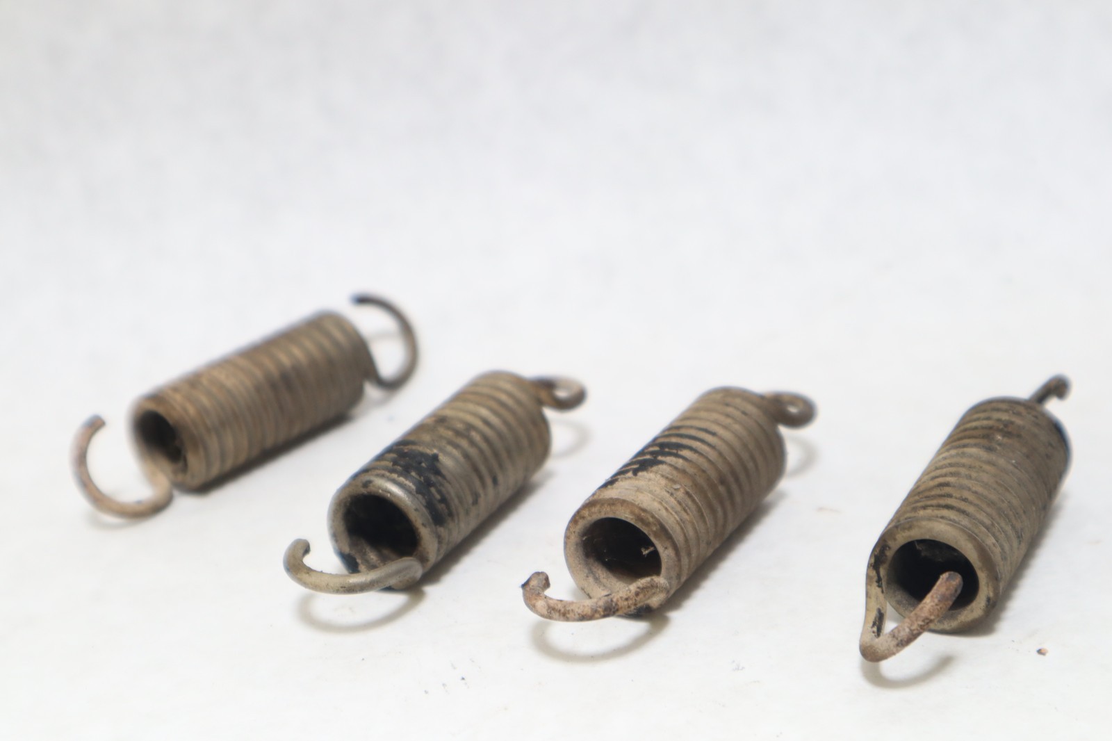 can-am bombardier traxter Set of 4 415107100 exhaust springs