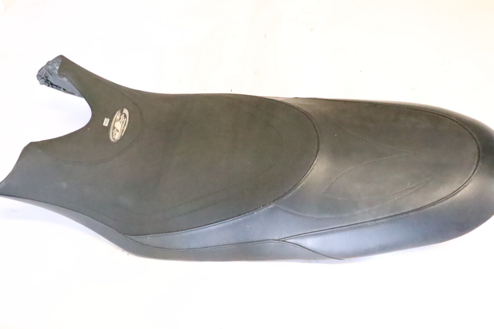2004 - 2006 SEADOO RXP SEAT ASSY WITH jet trim seat cover - Image 4
