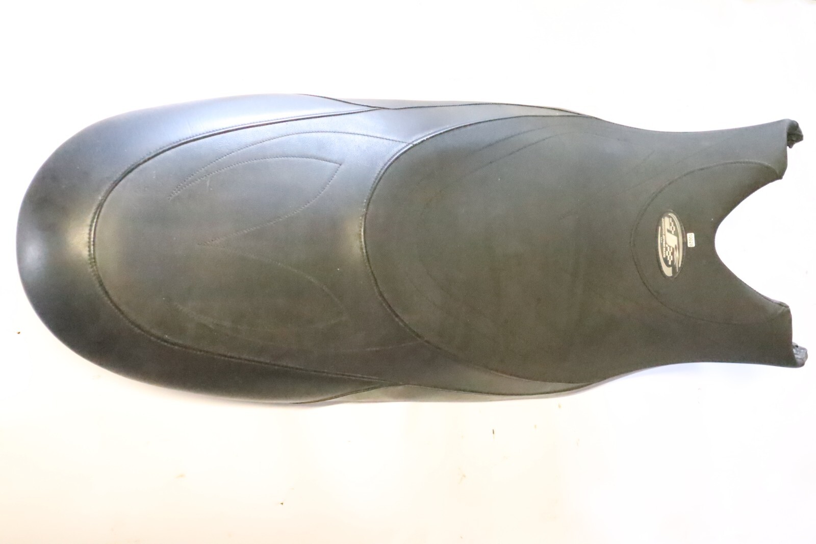 2004 - 2006 SEADOO RXP SEAT ASSY WITH jet trim seat cover - Image 9