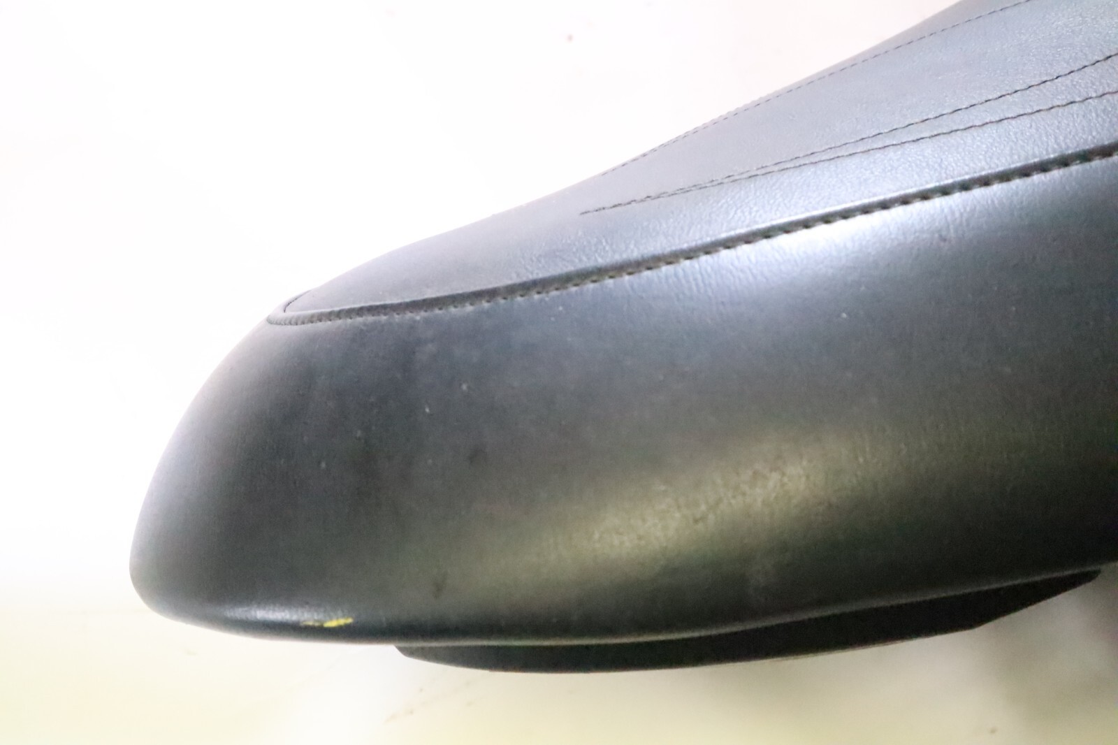 2004 - 2006 SEADOO RXP SEAT ASSY WITH jet trim seat cover - Image 17