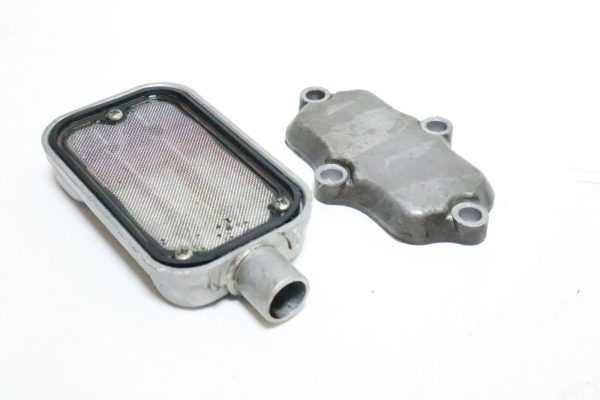 80-83 HONDA GOLDWING 1100 GL1100 OEM ENGINE INNER OIL FILTER PICKUP SCREEN-COVER USED