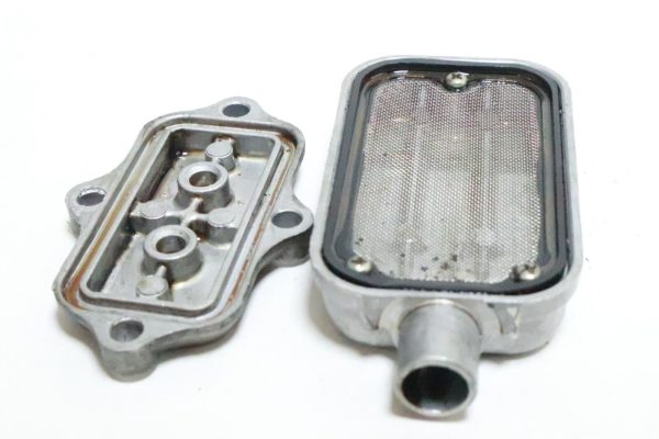 80-83 HONDA GOLDWING 1100 GL1100 OEM ENGINE INNER OIL FILTER PICKUP SCREEN-COVER USED - Image 5