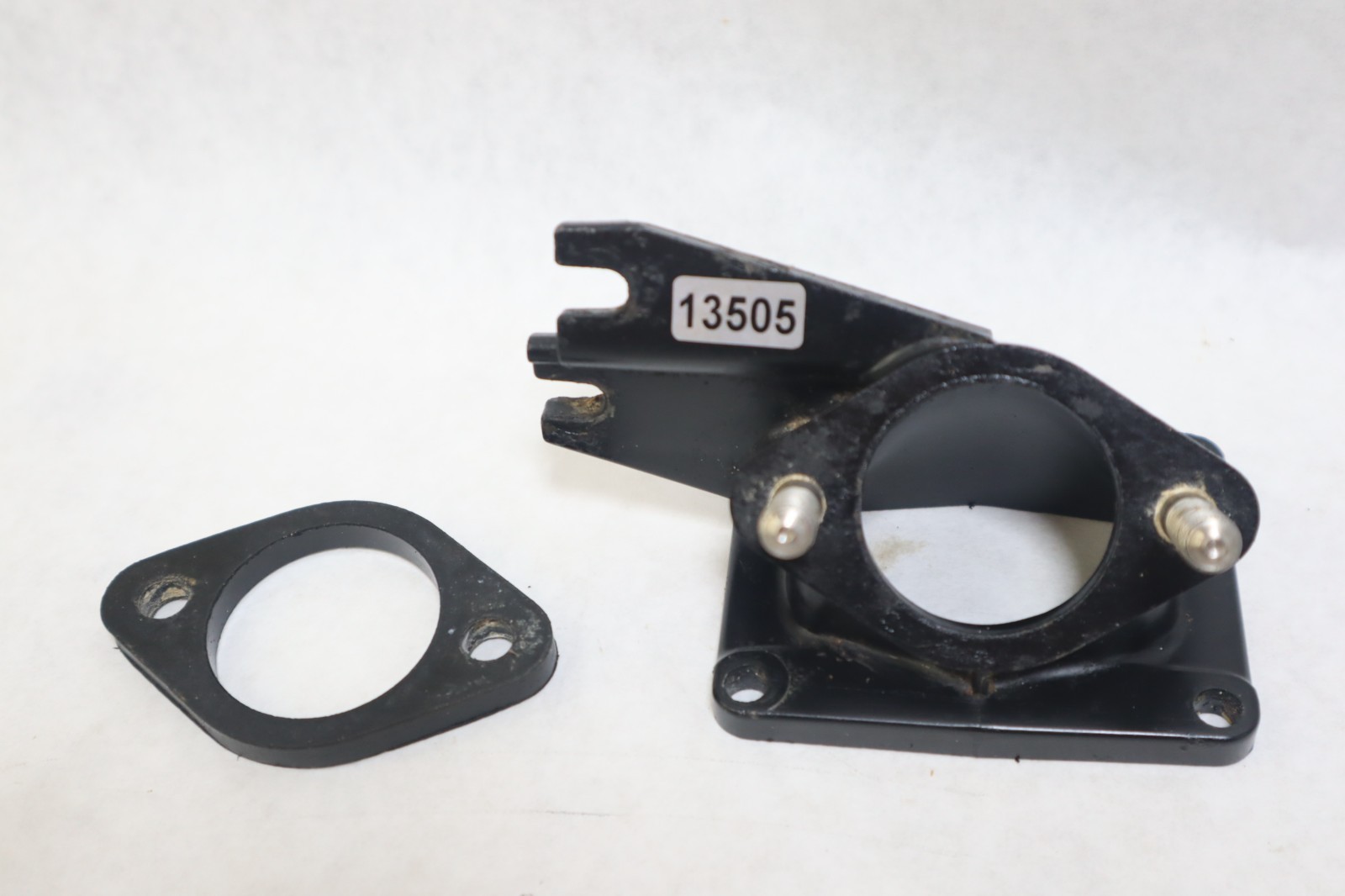 OEM 1986 86 87 KAWASAKI JS 300 CARB CARBURETOR INTAKE MANIFOLD S124-30 - Image 2