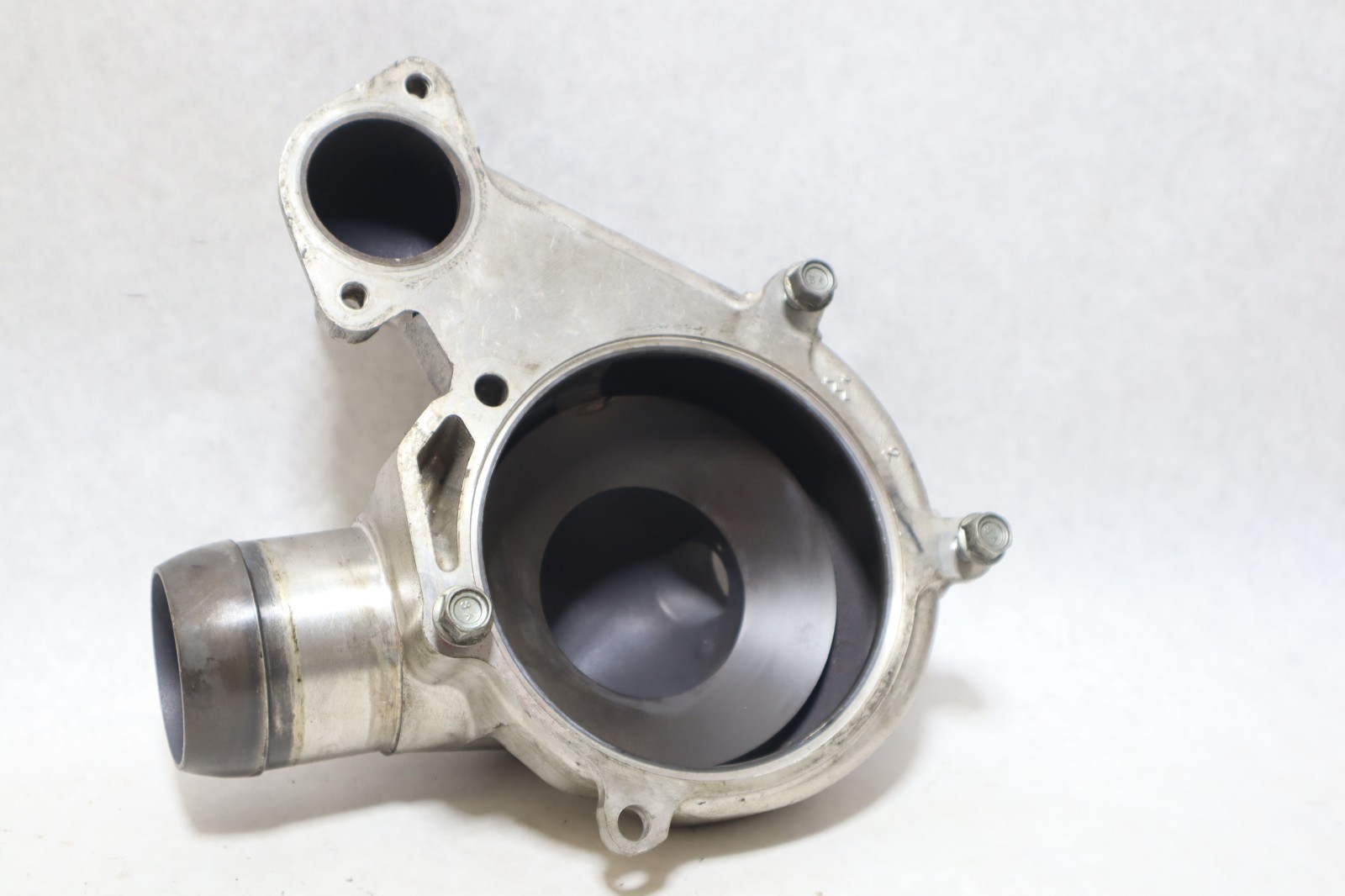 06-15 Chevy Silverado/GMC LBZ LMM LML DURAMAX WATER PUMP HOUSING 12637105 OEM - Image 7