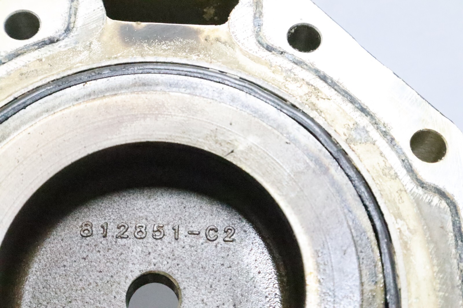 812851A2 8128513 Mercury MARINER 1994-2001 Cylinder Head 225 250 HP 3.0L EFI V6 - Image 10