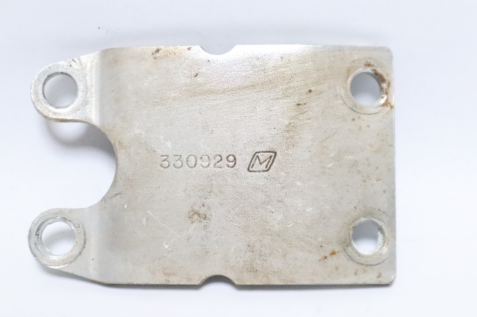 EVINRUDE/JOHNSON #330929 UPPER MOUNT PLATE