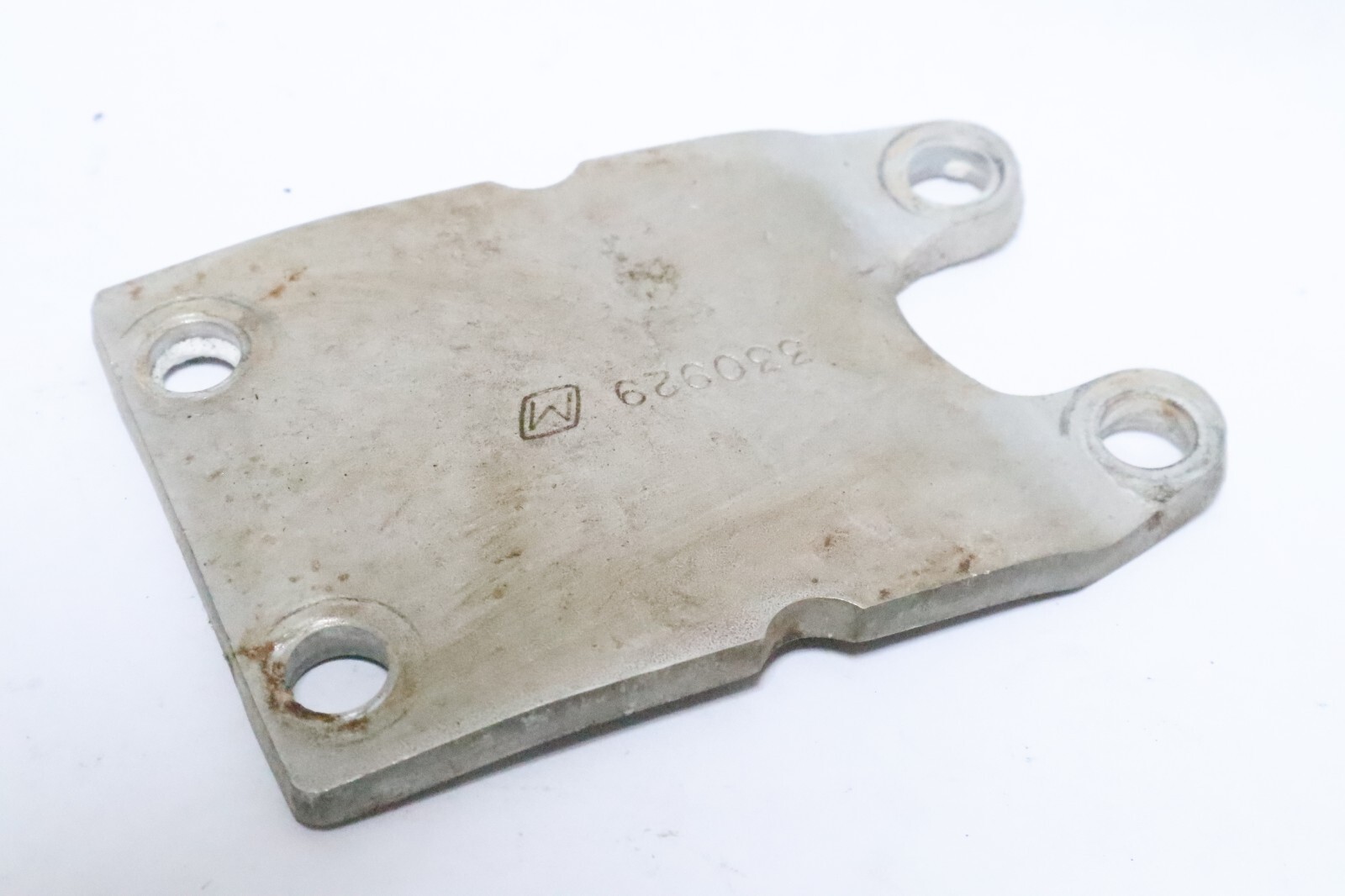 EVINRUDE/JOHNSON #330929 UPPER MOUNT PLATE - Image 8