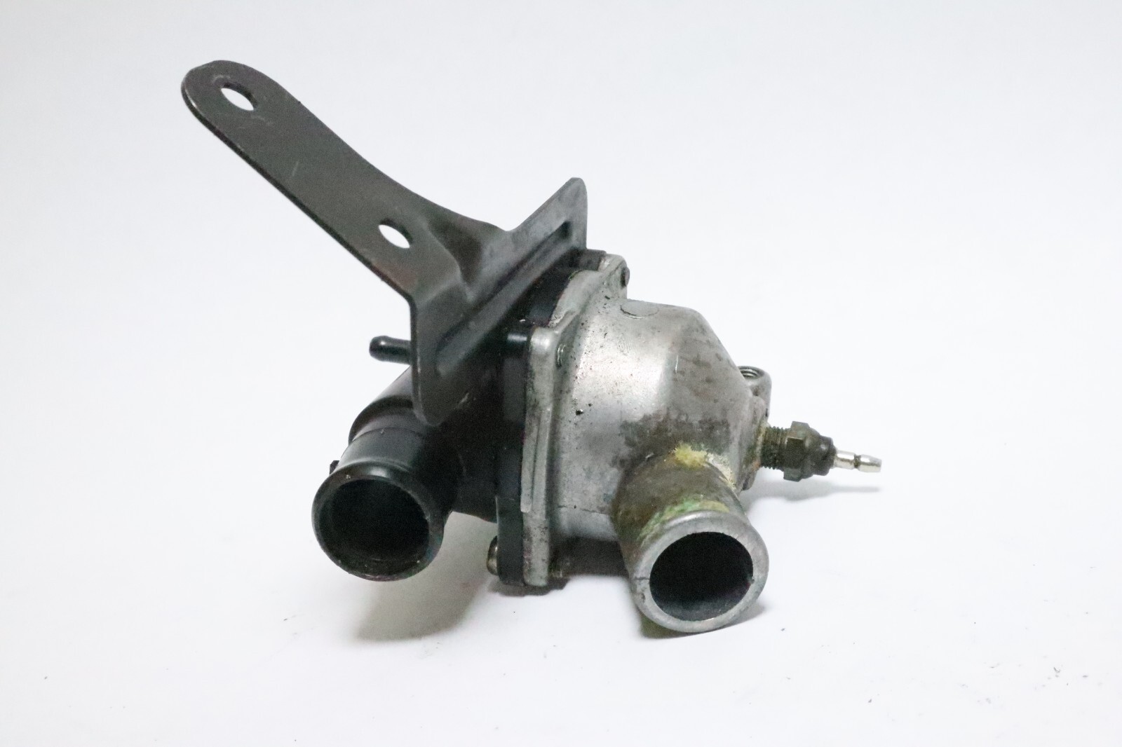 2002 Kawasaki ZZR1200 ZZR 1200 ZX1200C thermostat housing - Image 5