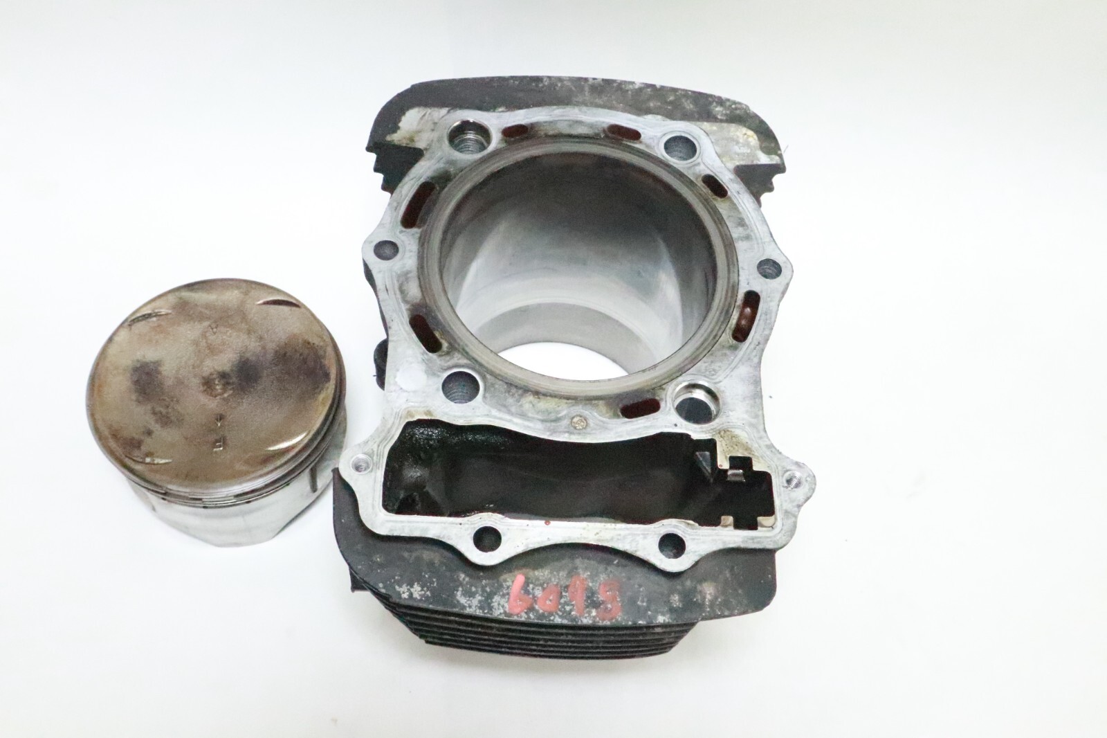 98-05 Kawasaki Rear Cylinder # 11005-1865 Vulcan Classic 1500 with piston - Image 5