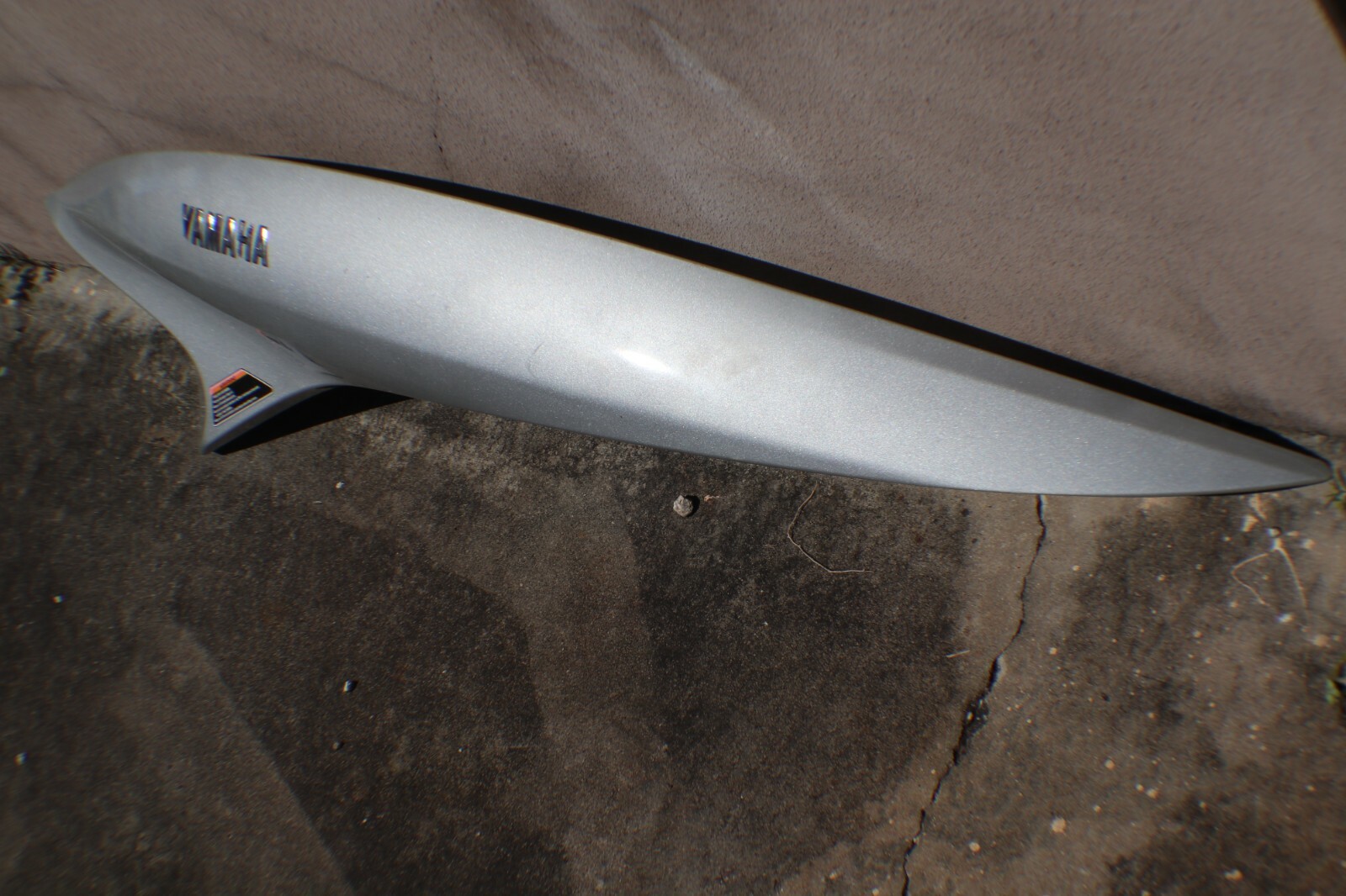 Yamaha WAVERUNNER 04 05 FX CRUISER FX1100 SIDE COVER RIGHT F1B-U377C-40-P0 - Image 2