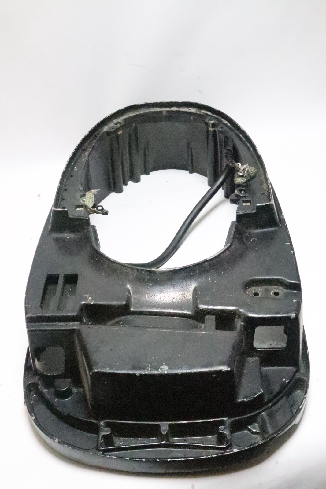 2158-7636 2158-7638 Mercury 80hp 4 Cylinder 2 Stroke Lower Cowling - Image 8