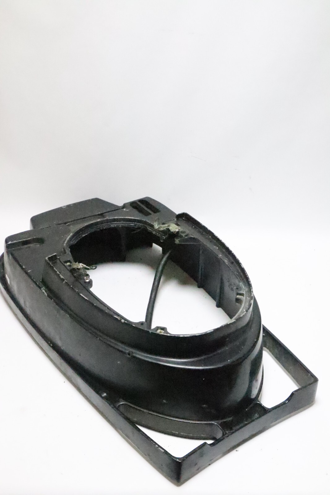 2158-7636 2158-7638 Mercury 80hp 4 Cylinder 2 Stroke Lower Cowling - Image 10