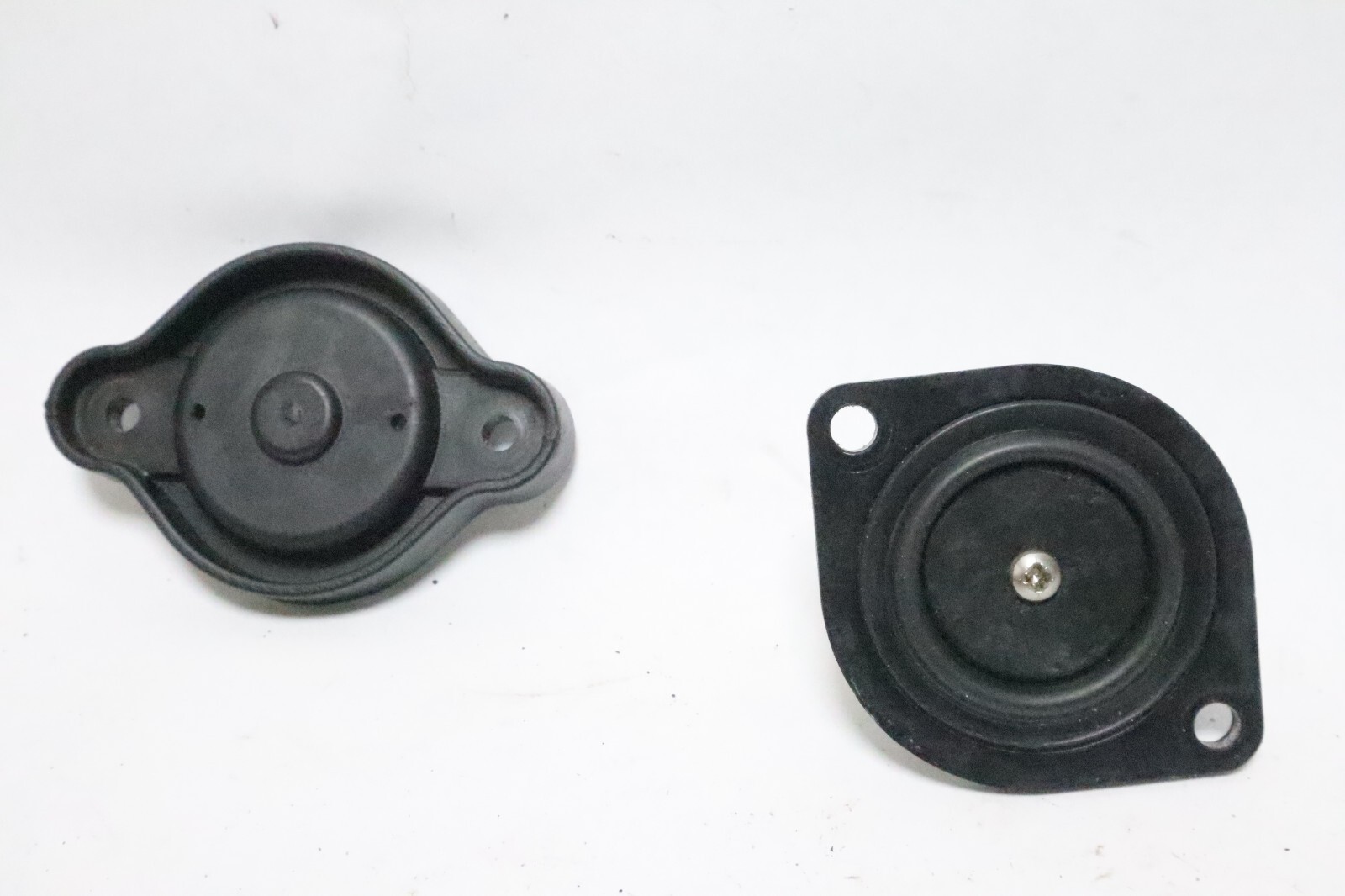 0347239 HOUSING 347239 0347241 347241 Johnson evinrude etec v6 outboard - Image 3