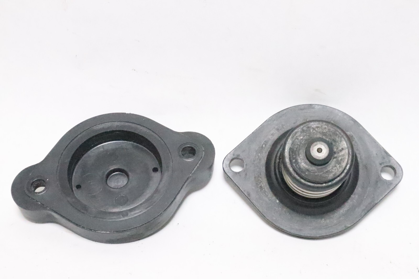 0347239 HOUSING 347239 0347241 347241 Johnson evinrude etec v6 outboard - Image 7