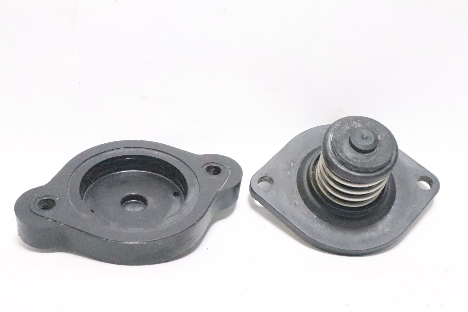 0347239 HOUSING 347239 0347241 347241 Johnson evinrude etec v6 outboard - Image 8