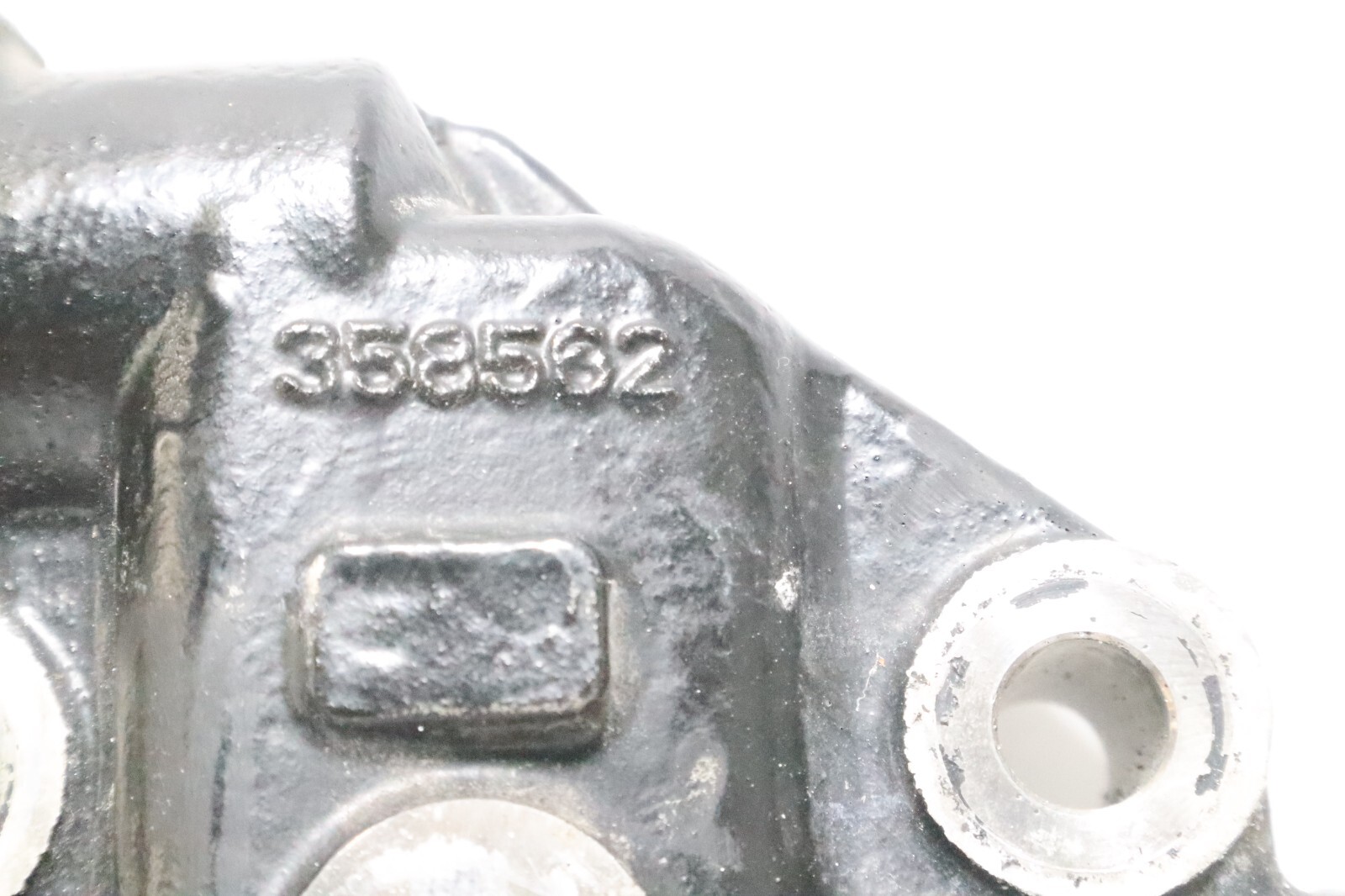 358562 head for 5011682 DPH SVC-G2 150hp Johnson Evinrude port - Image 4