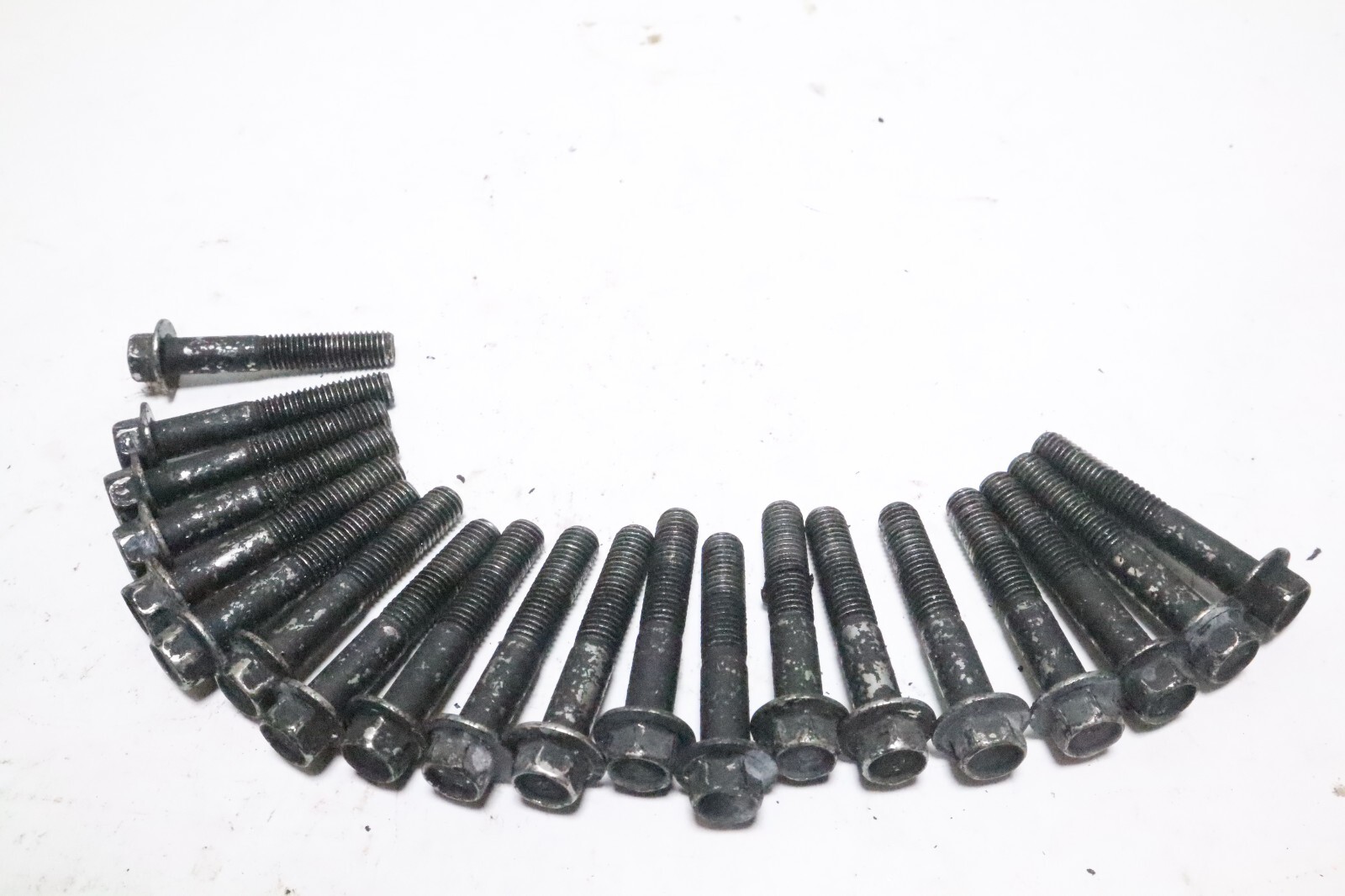 0358984 Evinrude ETEC 150 HP 2 STROKE G2 Cylinder Head Bolts Set (20) SCREWS