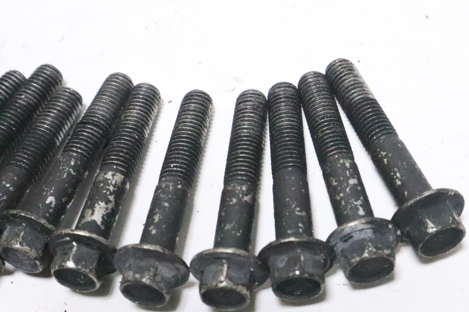 0358984 Evinrude ETEC 150 HP 2 STROKE G2 Cylinder Head Bolts Set (20) SCREWS - Image 4