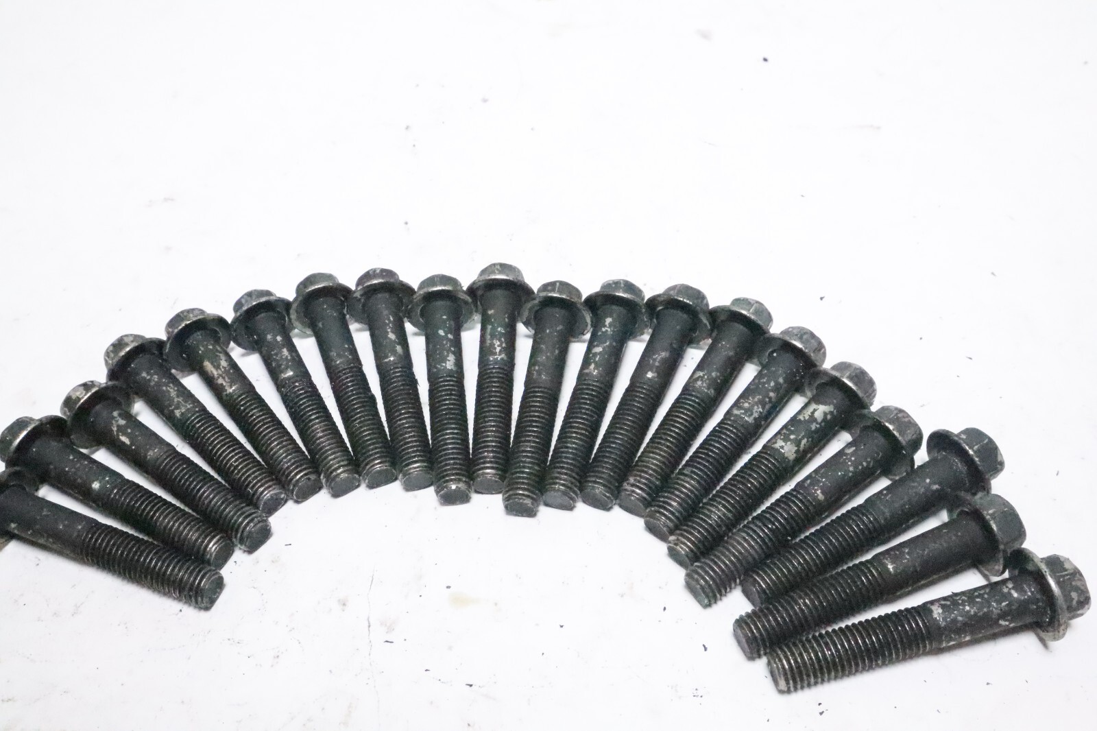 0358984 Evinrude ETEC 150 HP 2 STROKE G2 Cylinder Head Bolts Set (20) SCREWS - Image 8