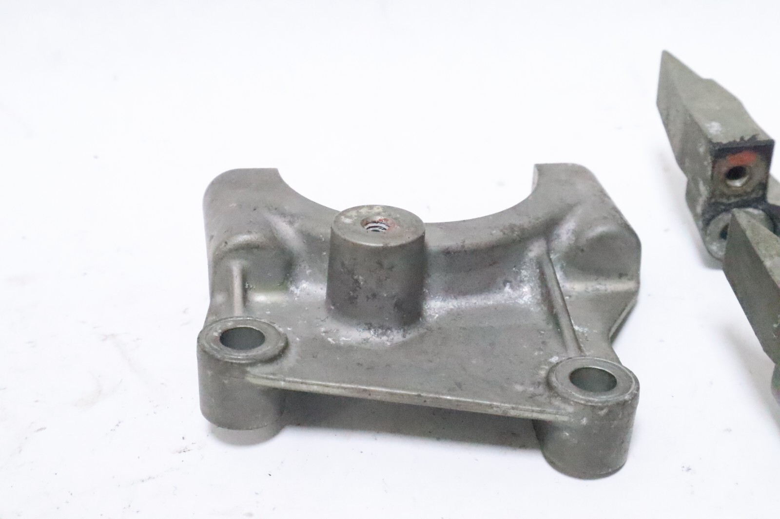 Evinrude Outboard Etec 150 hp 150hp 175 200 300 hp G2 Starter bracket 0358911 - Image 7