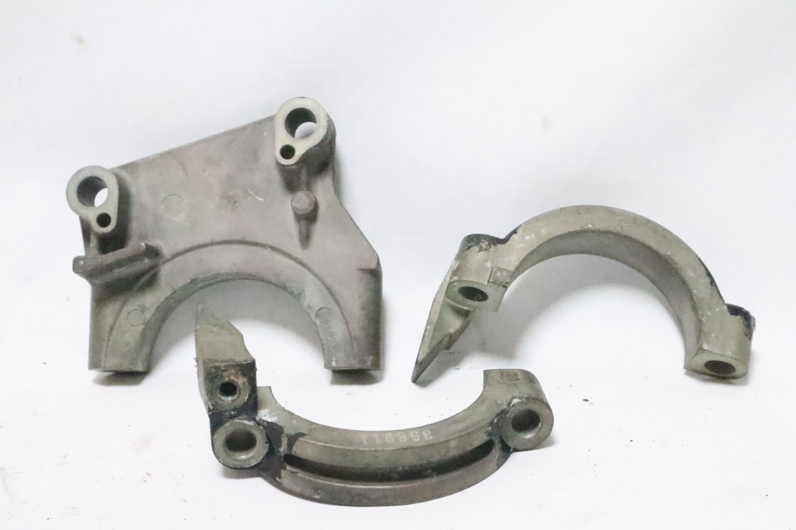 Evinrude Outboard Etec 150 hp 150hp 175 200 300 hp G2 Starter bracket 0358911 - Image 9