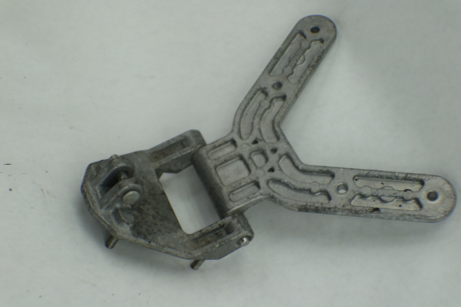 OEM YAMAHA 2002-2008 FX 140 FX HO CRUISER 1100 1000 WAVERUNNER FRONT HOOD HINGE - Image 3