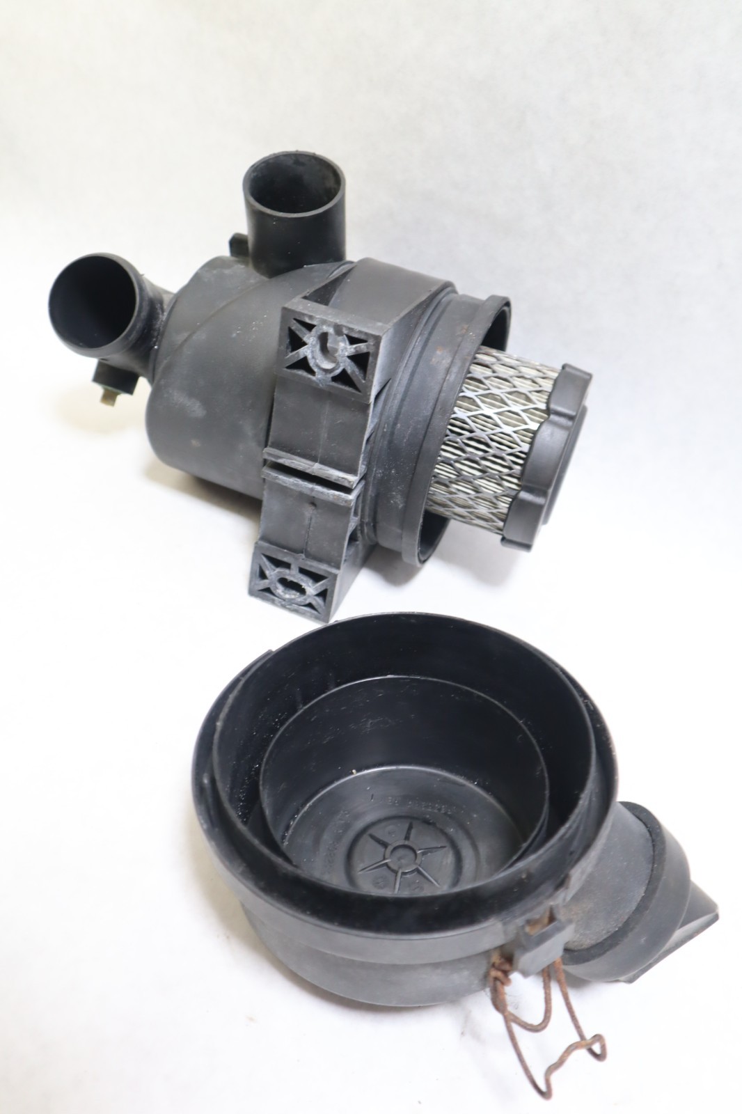 Kubota Diesel D1005 Air Cleaner Assy, phasor marine generator - Image 10