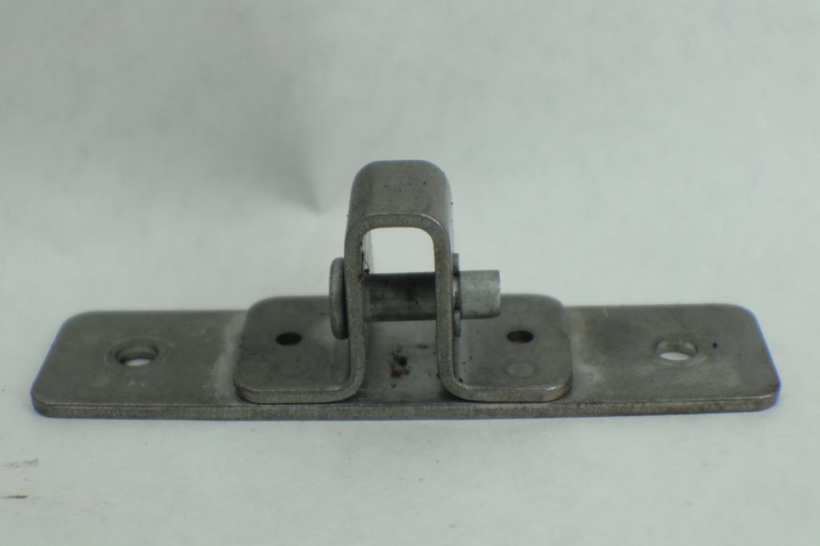 2002 2008 YAMAHA FX HIGH OUTPUT FX CRUISER LID LOCK HOOK OEM F0X-6517F-01-00