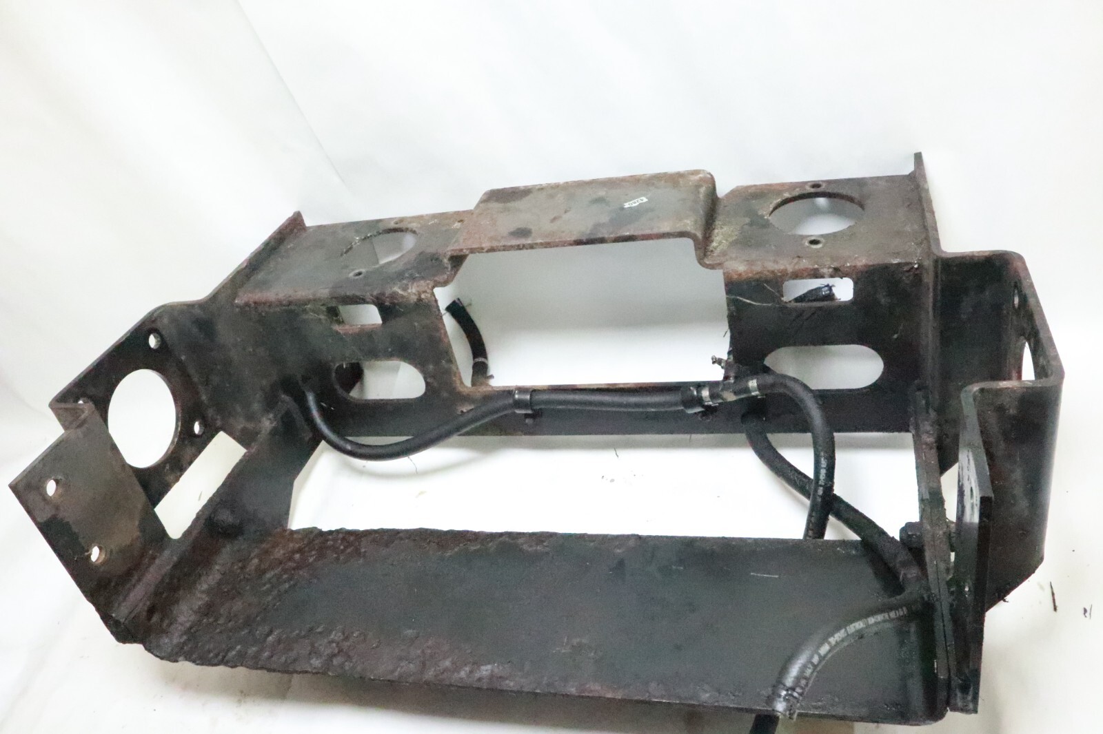 John Deere 727 ZTRAK HYDROSTATIC MOTOR PUMP PUMPS MOUNT BRACKET FRAME - Image 4