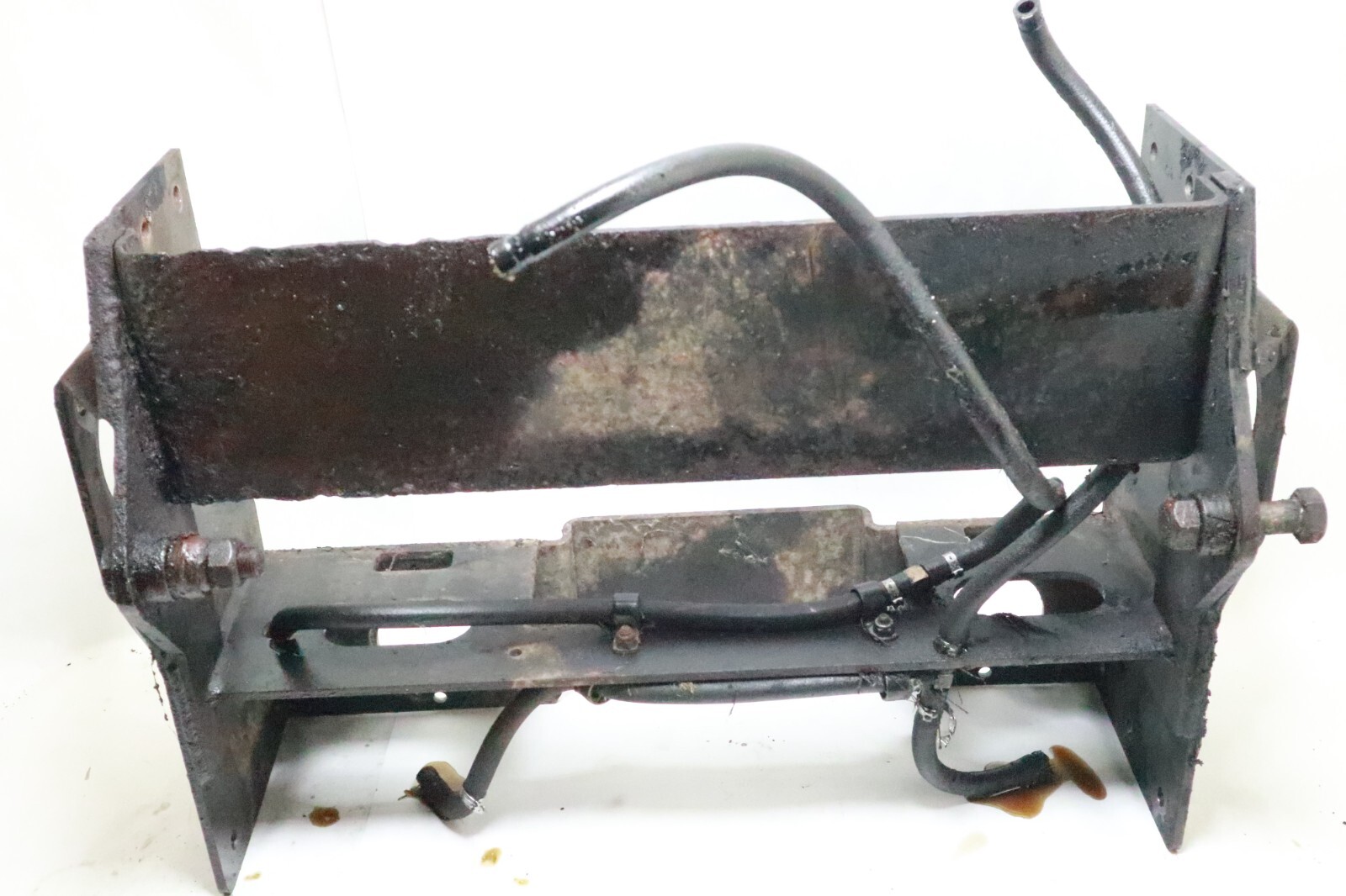 John Deere 727 ZTRAK HYDROSTATIC MOTOR PUMP PUMPS MOUNT BRACKET FRAME - Image 6
