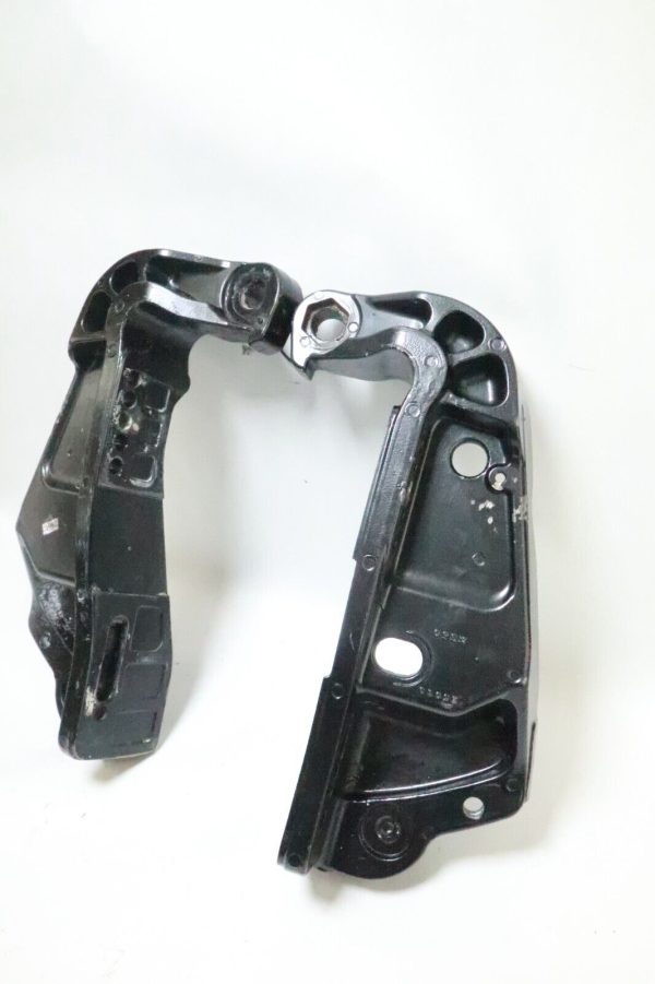 Suzuki df 90 115 HP 4 Stroke Clamp Bracket Port STBD 2001-2016  USED - Image 4