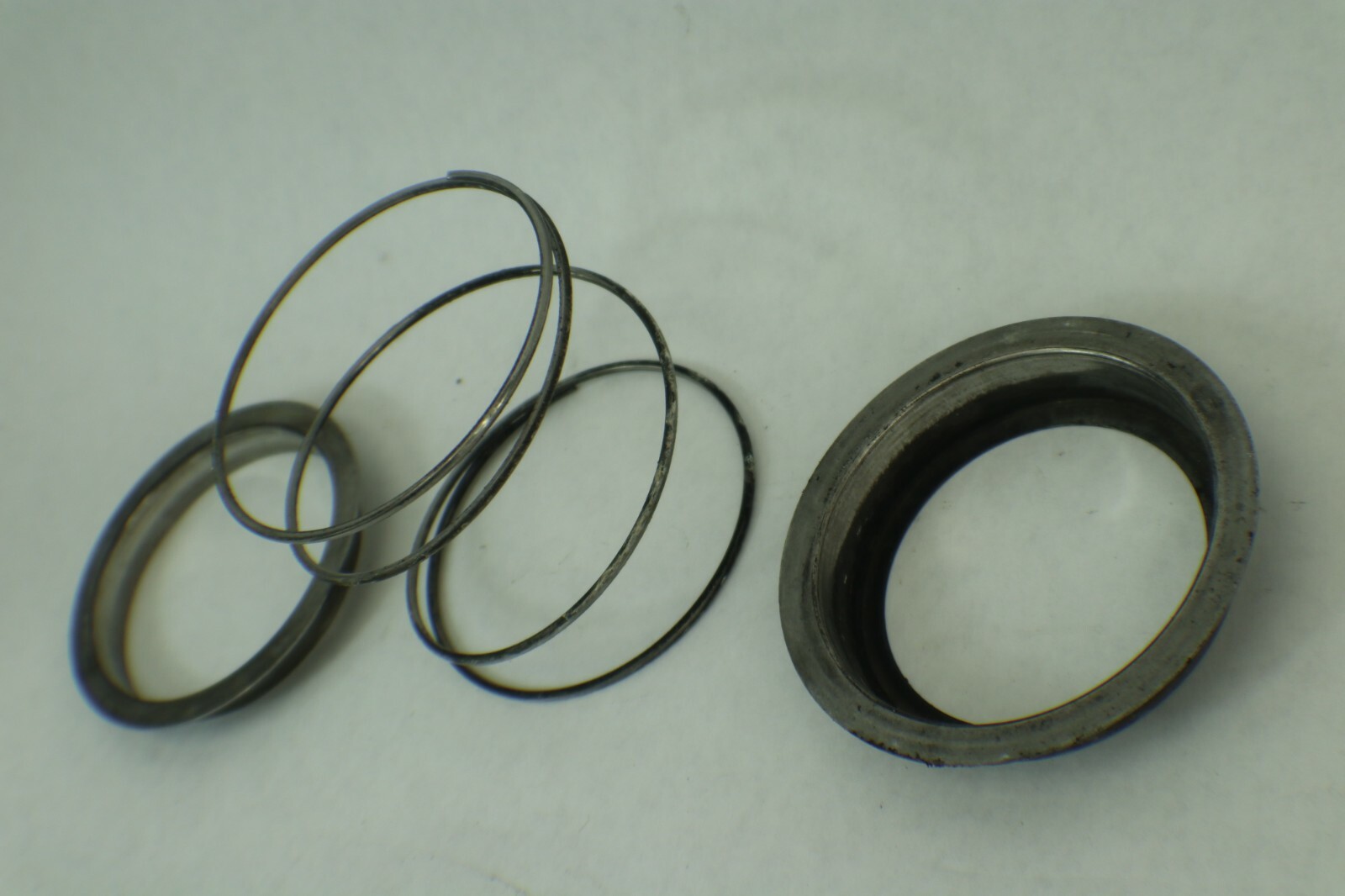 1996-1998 KAWASAKI STX 750 EXHAUST SPRING WITH RING - Image 5