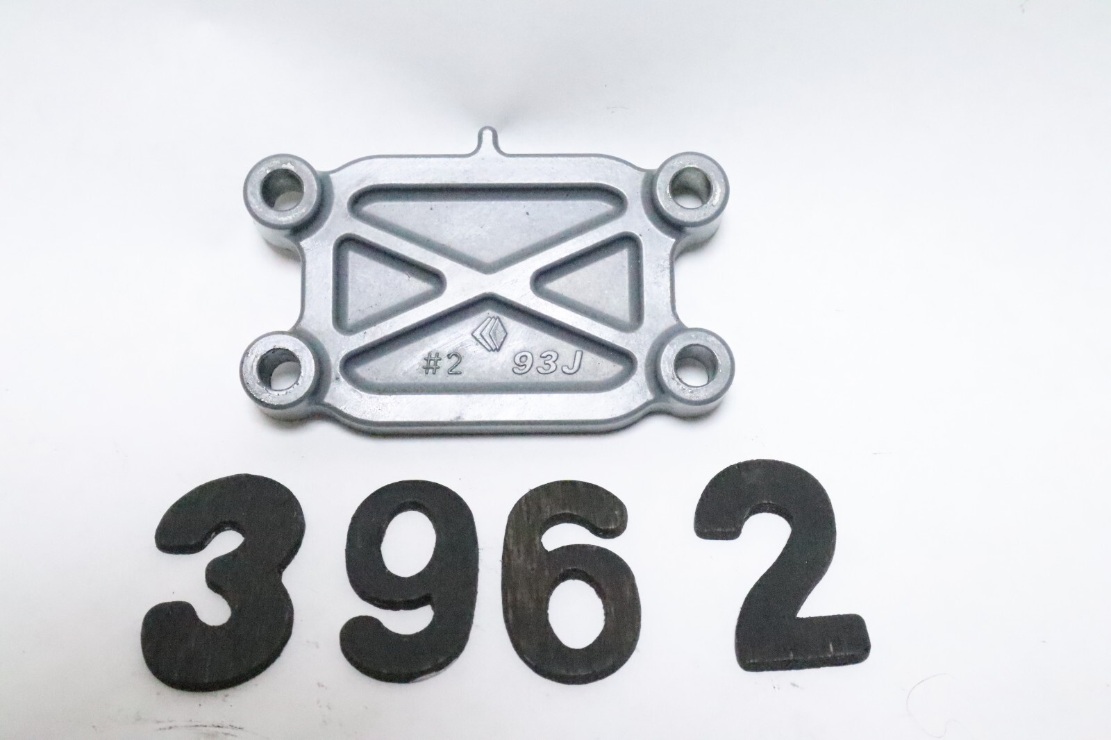 GENUINE OEM SUZUKI DF 150 200 HP OIL CONTROL VALVE COVER PLATE 16551-93J00 - Image 2
