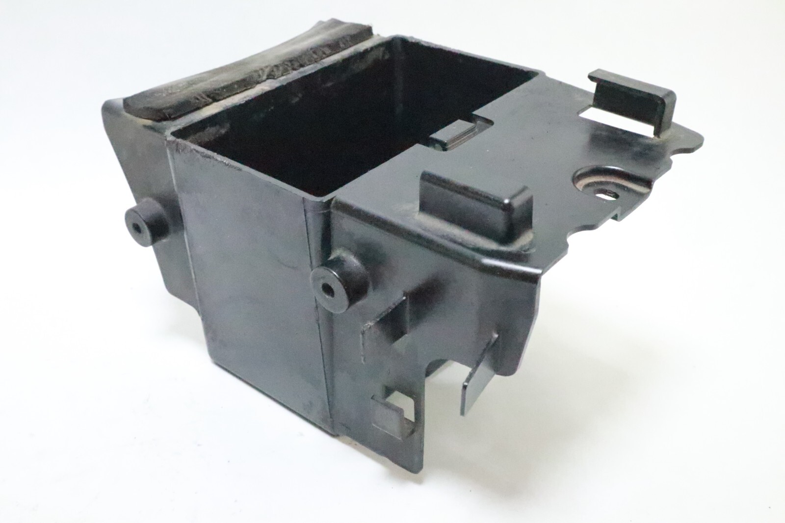 96-08 kawasaki vulcan 1500 BATTERY TRAY BOX HOLDER 32097-1161 1997 - Image 3