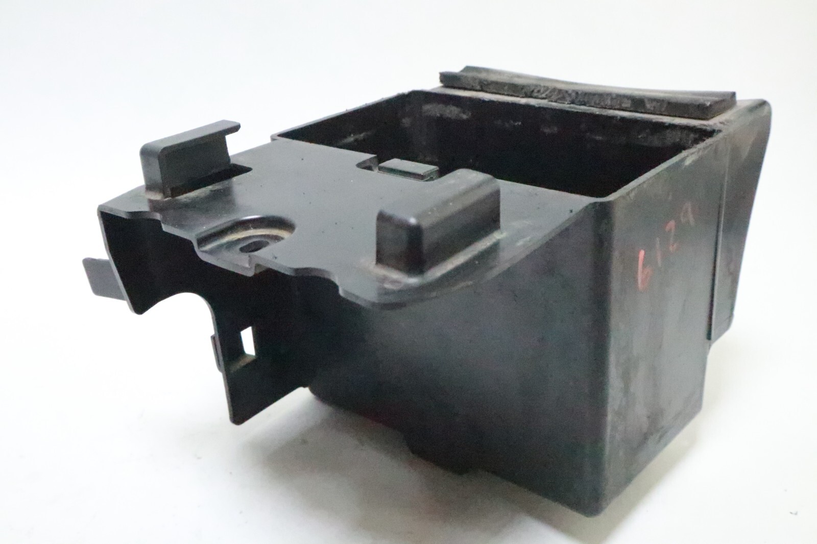 96-08 kawasaki vulcan 1500 BATTERY TRAY BOX HOLDER 32097-1161 1997 - Image 9