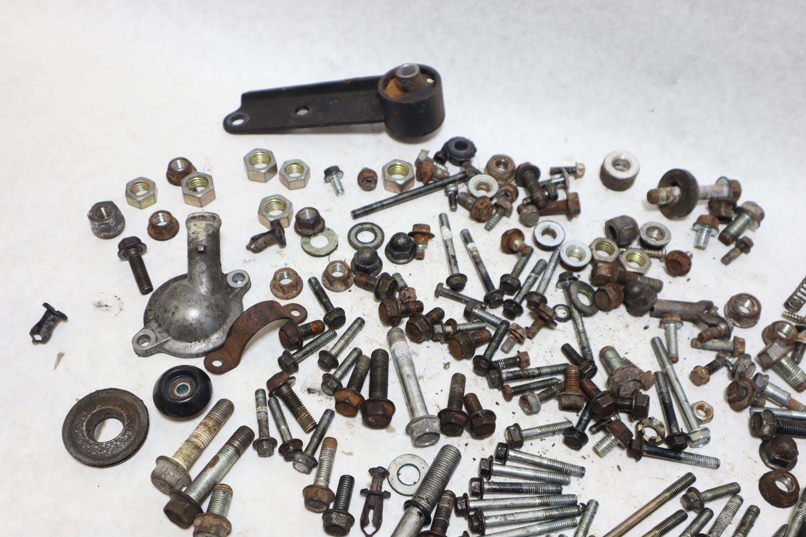 2001-2004 Honda Foreman Rubicon 500 Oem Nut Bolt Spacer MIXED HARDWARE - Image 5