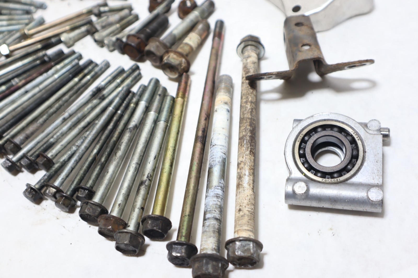 2001-2004 Honda Foreman Rubicon 500 Oem Nut Bolt Spacer MIXED HARDWARE - Image 7