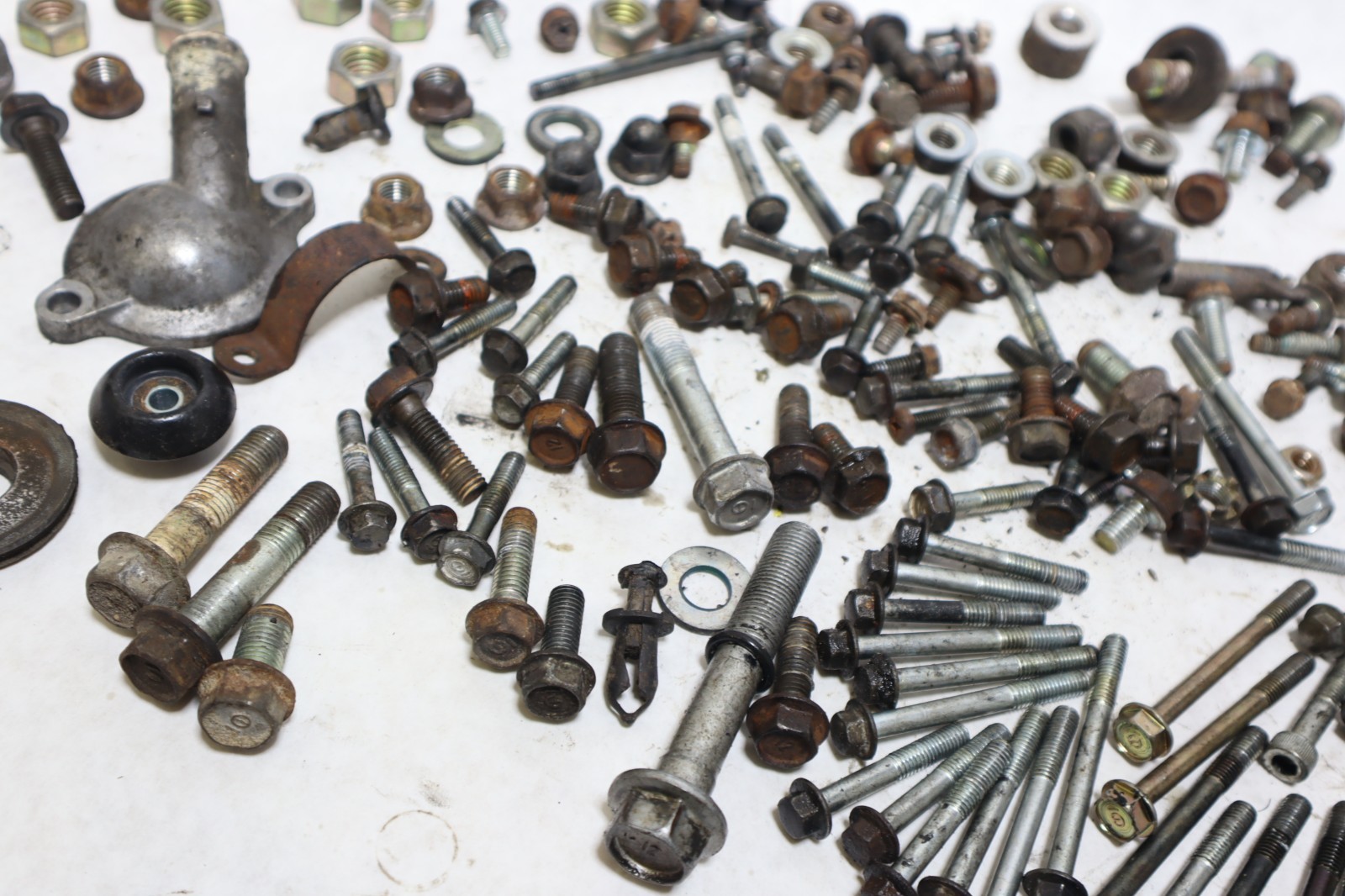 2001-2004 Honda Foreman Rubicon 500 Oem Nut Bolt Spacer MIXED HARDWARE - Image 9