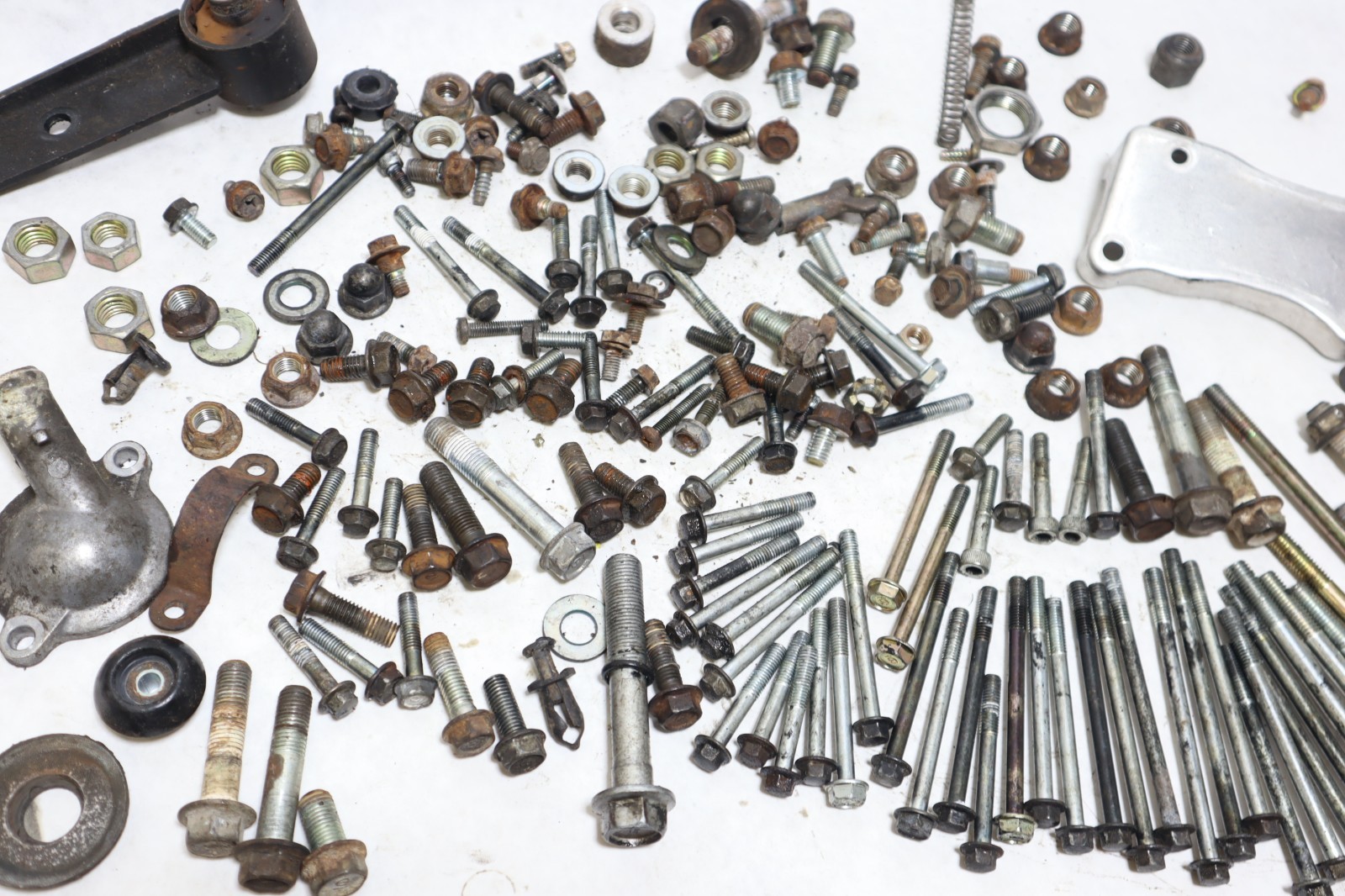 2001-2004 Honda Foreman Rubicon 500 Oem Nut Bolt Spacer MIXED HARDWARE - Image 10
